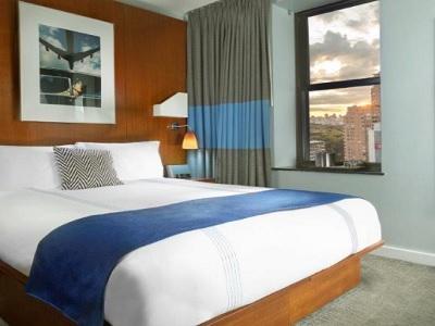 6 Columbus Central Park 4*